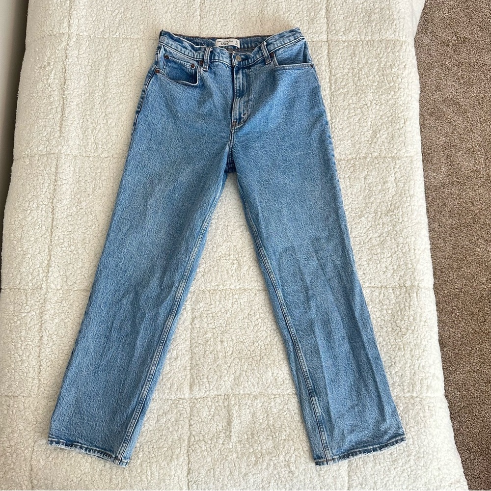 Abercrombie & Fitch Ultra High Rise 90’s Straight Jeans
